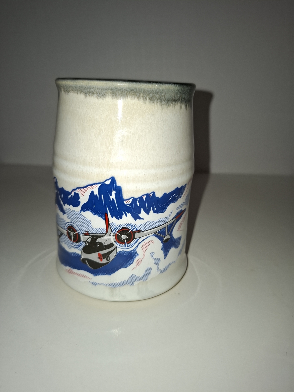 Cream Ceramic Airplane Mug with Blue Mountain Scene - Picture 4 of 5